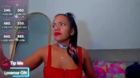 Snapshot of psique_naughty2 chatting on May 14, 6:15 pm psique_naughty2 online show from May 14, 6:15 pm