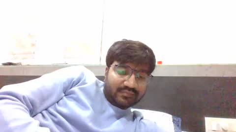 Snapshot of ptl1711 chatting on December 5, 10:01 am ptl1711 online show from December 5, 10:01 am