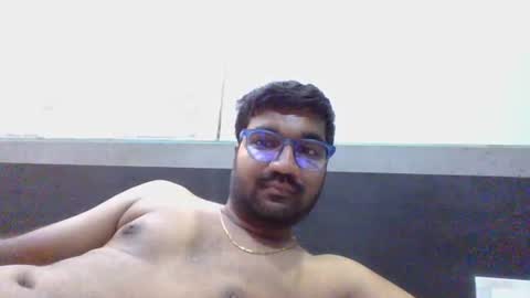 Snapshot of ptl1711 chatting on October 5, 2:54 am ptl1711 online show from October 5, 2:54 am