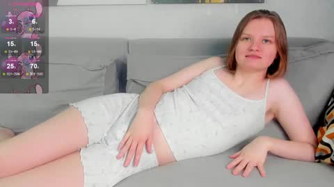 puddingpantie online show from April 3, 6:50 pm