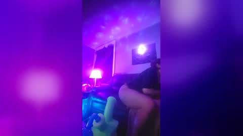 Snapshot of puddled_wonderland chatting on February 9, 3:43 am puddled_wonderland online show from February 9, 3:43 am