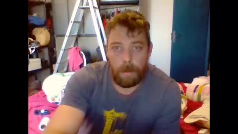 pug2222 online show from December 4, 3:43 pm