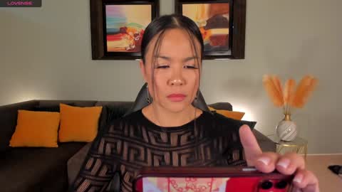 Pui Yee  online show from January 6, 12:02 pm