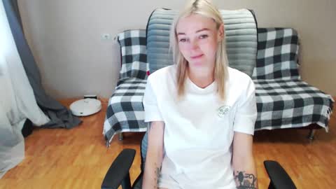 Polly online show from October 5, 4:44 am