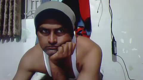 Snapshot of puneguyoncam chatting on January 21, 8:52 am puneguyoncam online show from January 21, 8:52 am