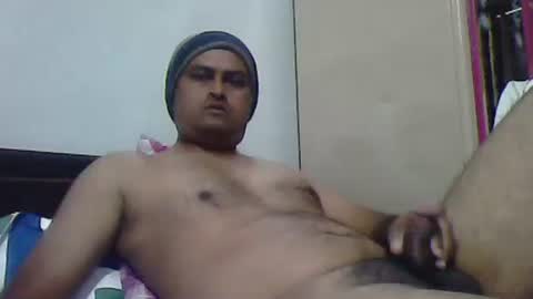 Snapshot of puneguyoncam chatting on February 5, 3:55 am puneguyoncam online show from February 5, 3:55 am