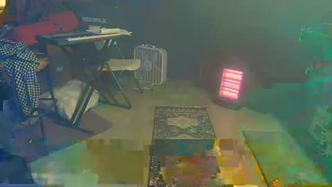 Snapshot of punkrunr083 chatting on October 1, 7:25 am punkrunr083 online show from October 1, 7:25 am