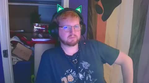 Snapshot of pupdionysus chatting on February 27, 4:31 am Werewolf Cub online show from February 27, 4:31 am