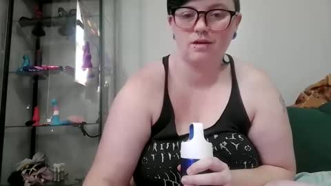 Snapshot of pupghostt chatting on January 12, 2:44 pm PupGhostt online show from January 12, 2:44 pm