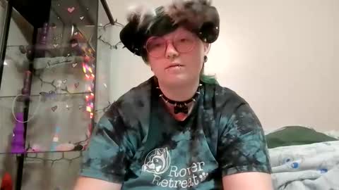 Snapshot of pupghostt chatting on February 16, 3:30 pm PupGhostt online show from February 16, 3:30 pm