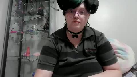 Snapshot of pupghostt chatting on February 27, 1:44 pm PupGhostt online show from February 27, 1:44 pm