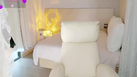 Snapshot of puppymango66 chatting on October 2, 7:37 am puppymango66 online show from October 2, 7:37 am