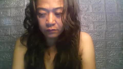 Snapshot of pure_sweetasian chatting on May 2, 7:19 pm pure_sweetasian online show from May 2, 7:19 pm