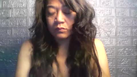 Snapshot of pure_sweetasian chatting on May 9, 7:41 pm pure_sweetasian online show from May 9, 7:41 pm