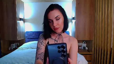 Snapshot of pure_temptation_j chatting on June 6, 3:06 pm Julia online show from June 6, 3:06 pm