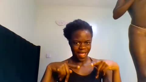 Snapshot of purple_honey2 chatting on June 21, 9:01 am Honey online show from June 21, 9:01 am