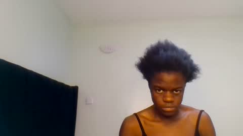 Snapshot of purple_honey2 chatting on June 25, 10:31 am Honey online show from June 25, 10:31 am