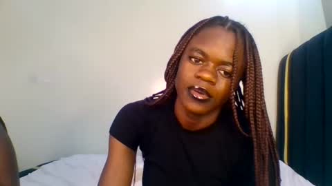 Snapshot of purple_honey2 chatting on July 9, 6:12 pm Honey online show from July 9, 6:12 pm