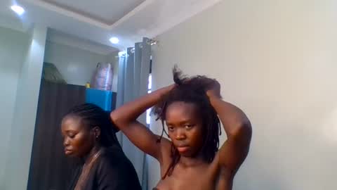 Snapshot of purple_honey2 chatting on July 13, 4:37 am Honey online show from July 13, 4:37 am