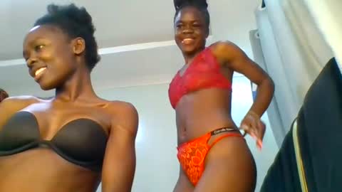 Snapshot of purple_honey2 chatting on July 16, 5:30 pm Honey online show from July 16, 5:30 pm