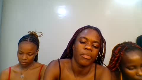 Snapshot of purple_honey2 chatting on July 18, 6:01 pm Honey online show from July 18, 6:01 pm