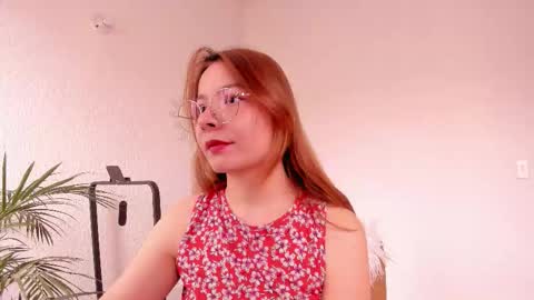 Snapshot of purple_opal chatting on September 25, 4:11 pm Vero online from Tuesday to Sunday online show from September 25, 4:11 pm