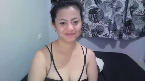 Snapshot of purpledust06 chatting on November 30, 8:18 am Athena online show from November 30, 8:18 am