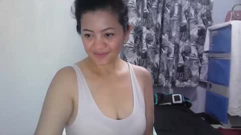 Snapshot of purpledust06 chatting on December 3, 10:13 am Athena online show from December 3, 10:13 am