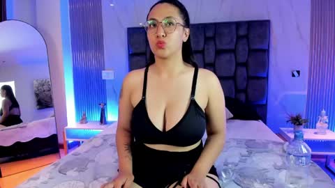 Snapshot of purpleheart_fg chatting on May 27, 1:57 am Karol online show from May 27, 1:57 am