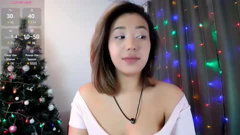 Snapshot of purrrfectmiko chatting on December 15, 6:04 pm Miko online show from December 15, 6:04 pm