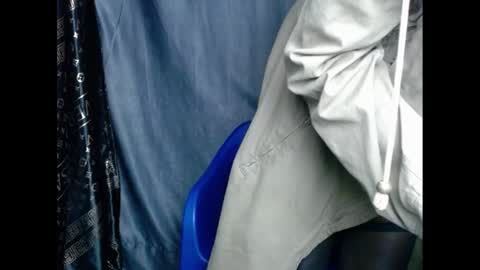 Snapshot of pussyispinkx chatting on December 20, 7:33 am pussyispinkx online show from December 20, 7:33 am