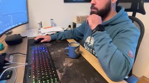 Snapshot of pussylickersucks77 chatting on December 16, 2:22 pm pussylickersucks77 online show from December 16, 2:22 pm