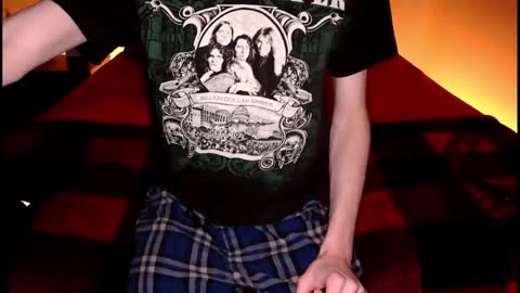 pussylover2182 online show from March 23, 4:16 am