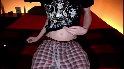 pussylover2182 online show from March 26, 4:51 am