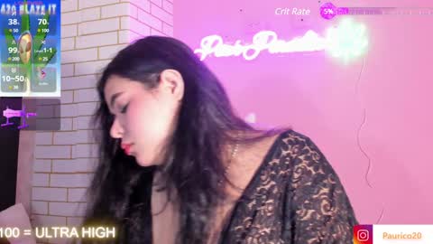 Snapshot of putipaula2 chatting on December 13, 8:47 pm Pau online show from December 13, 8:47 pm