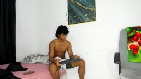 Snapshot of pyke_cum chatting on January 24, 5:31 am pyke_cum online show from January 24, 5:31 am