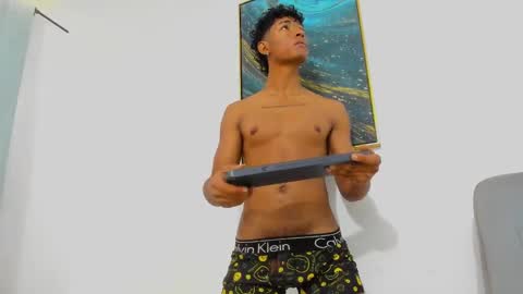 Snapshot of pyke_cum chatting on February 7, 12:39 pm pyke_cum online show from February 7, 12:39 pm