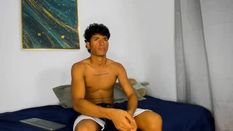 Snapshot of pyke_cum chatting on February 26, 2:48 am pyke_cum online show from February 26, 2:48 am