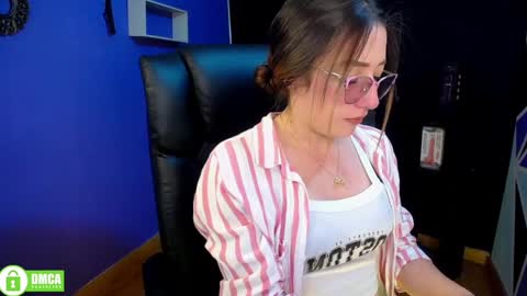 qadesh_boix online show from December 31, 6:02 pm
