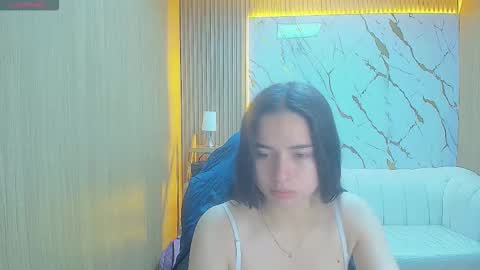 Qetsyah online show from February 8, 1:03 pm