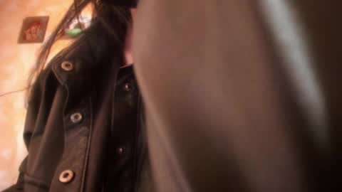 Snapshot of qtxwrm31 chatting on February 21, 12:28 pm L online show from February 21, 12:28 pm