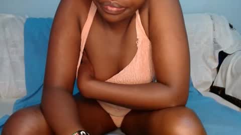 emmie online show from January 19, 1:43 am