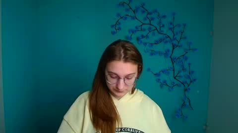 Amelie online show from March 1, 12:29 pm