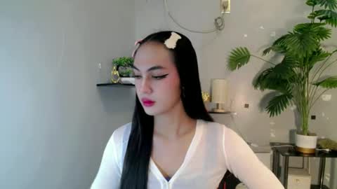 queen_danaya online show from June 11, 9:57 pm