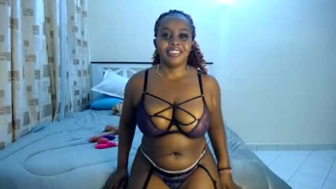 Snapshot of queen_doly chatting on July 6, 1:57 am QUEEN DOLY online show from July 6, 1:57 am