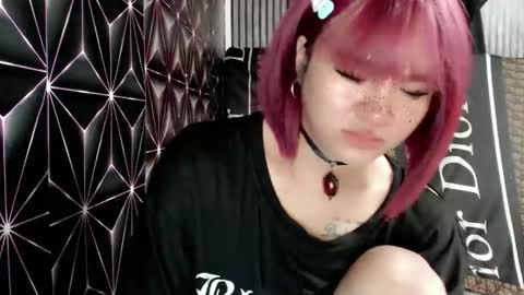 Snapshot of queen_elicktra chatting on April 22, 10:50 am JOY online show from April 22, 10:50 am