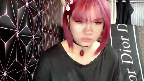 Snapshot of queen_elicktra chatting on April 28, 9:53 pm JOY online show from April 28, 9:53 pm