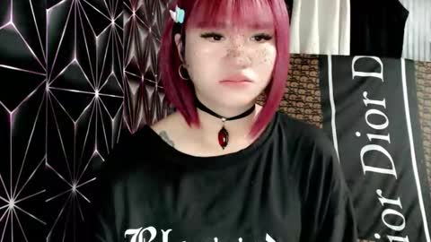 Snapshot of queen_elicktra chatting on April 29, 9:57 am JOY online show from April 29, 9:57 am