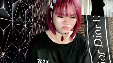 Snapshot of queen_elicktra chatting on May 5, 1:19 pm JOY online show from May 5, 1:19 pm
