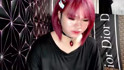 Snapshot of queen_elicktra chatting on May 8, 12:32 pm JOY online show from May 8, 12:32 pm